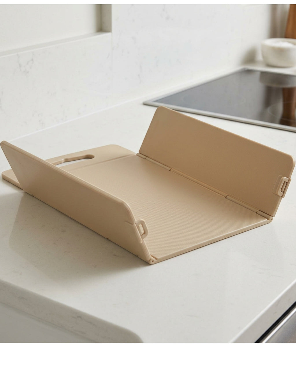 Thwgf Fold-and-Pour Polypropylene Cutting Board 36 x 25 cm Sand - Lifestyle view